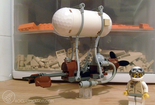 Illustration for article titled Steampunk LEGO Steam Speeder Spurs Swooning Sensations